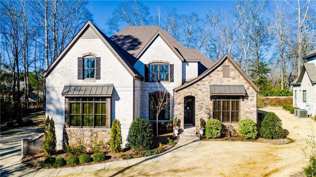 333 Bentley Court - Photo 1