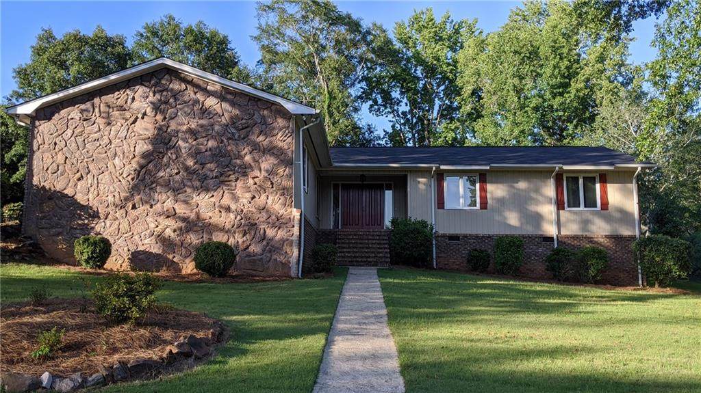 1803 Briarwood Lane - Photo 1