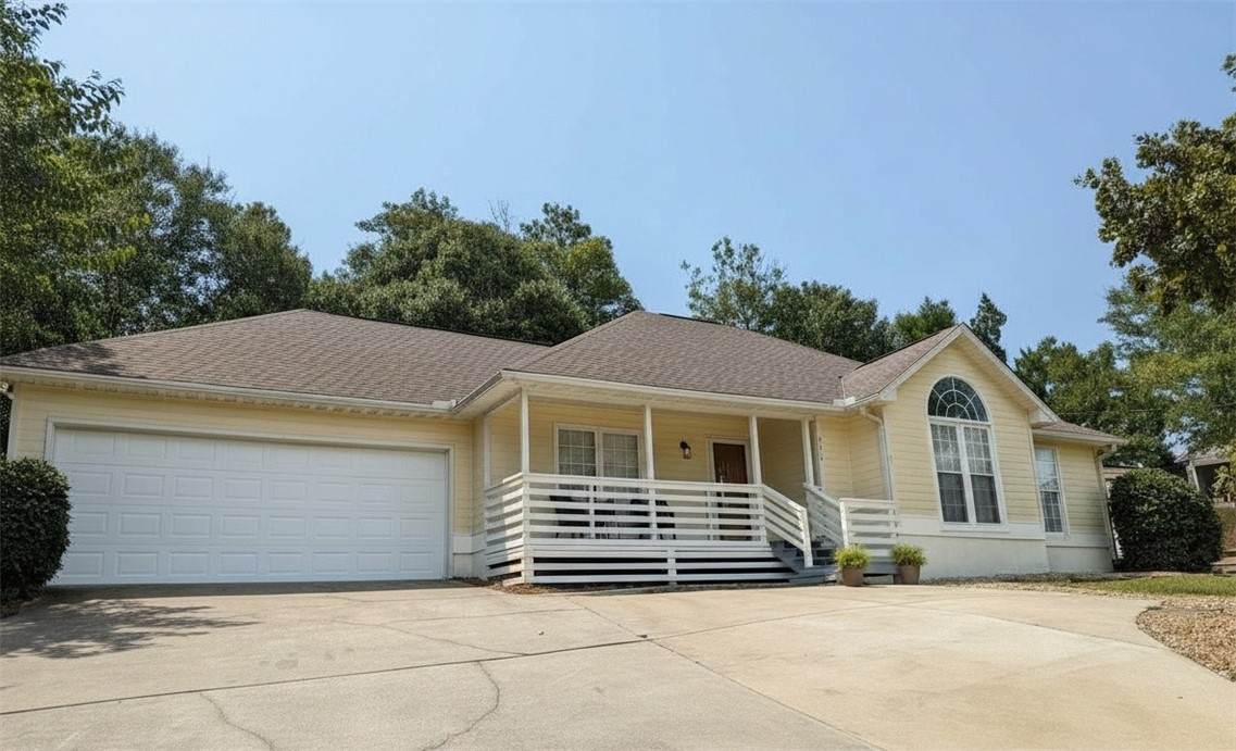 216 Laurel Wood Drive - Photo 1