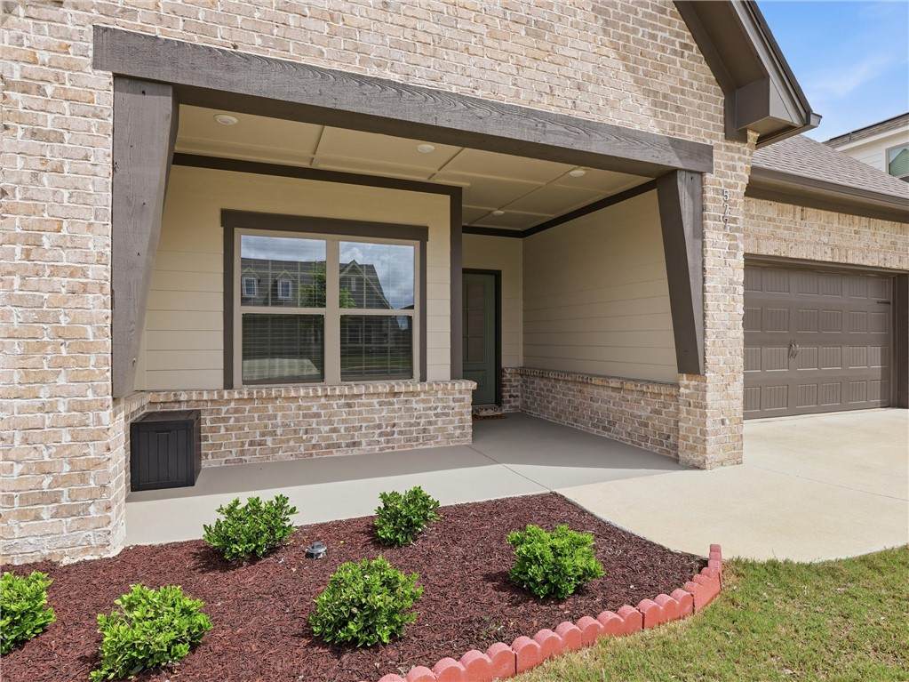 https://bt-photos.global.ssl.fastly.net/leecounty/orig_boomver_3_180602-2.jpg