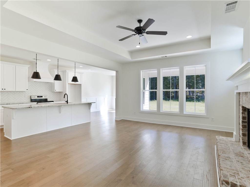 1214 Ruth Way - Photo 1