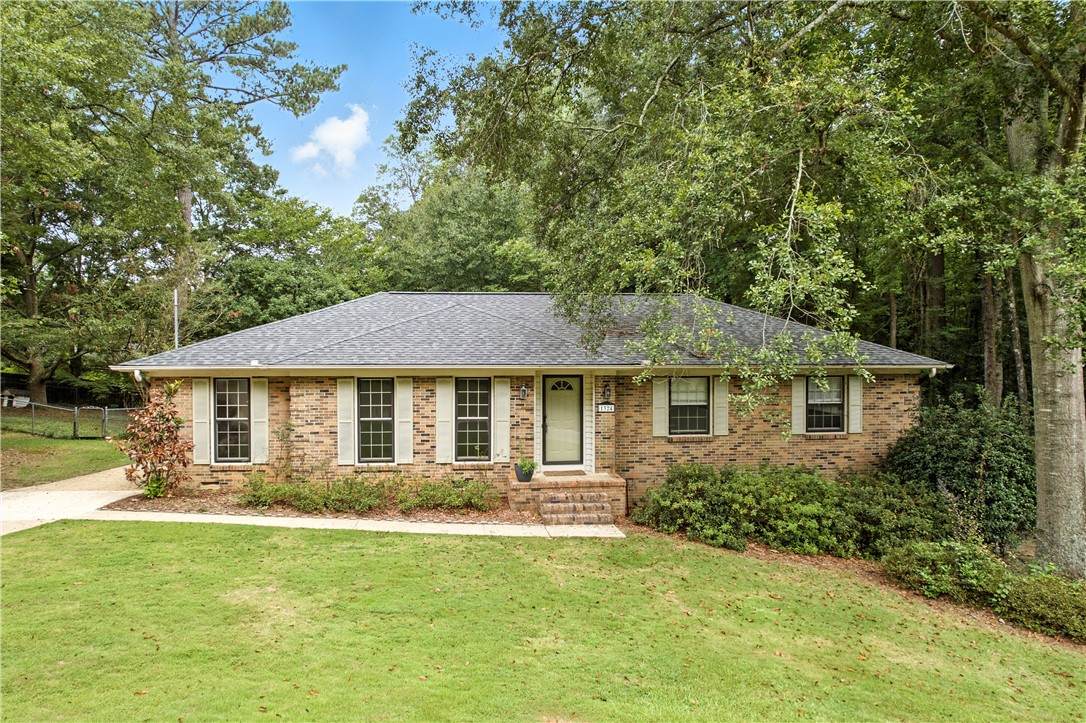 1324 Azalea Drive - Photo 1
