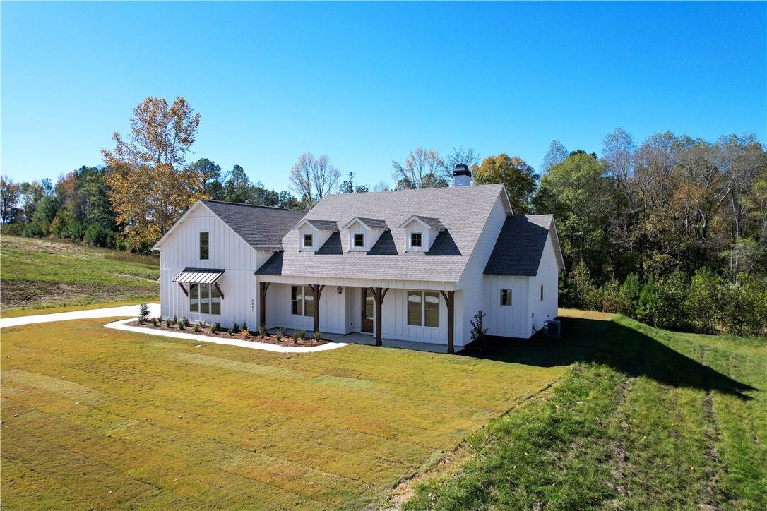 6001 Hunters Hill Lane - Photo 1