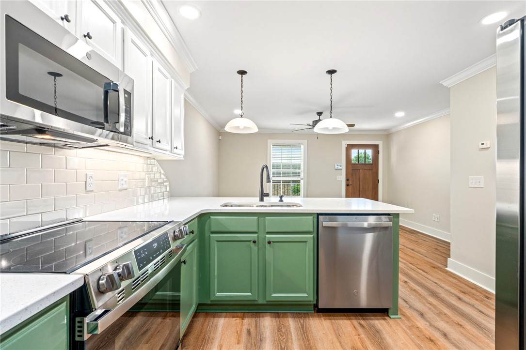 327 Ross Street - Photo 1