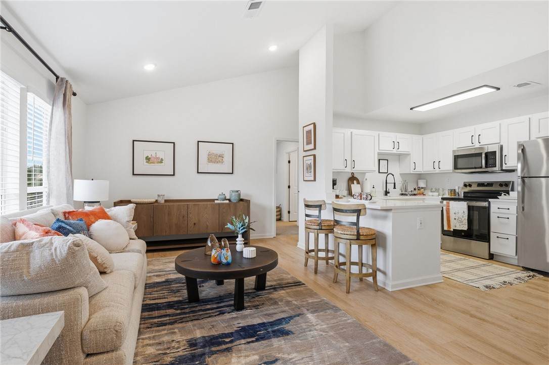 626 Shug Jordan Parkway - Photo 1