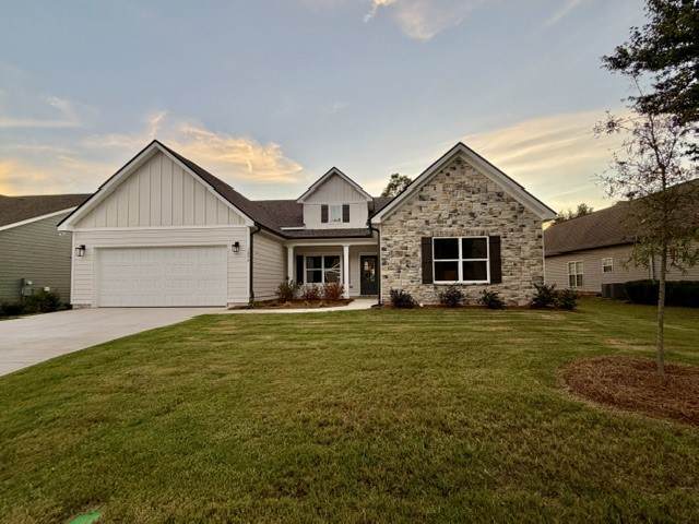 1096 Sawyer Drive - Photo 1