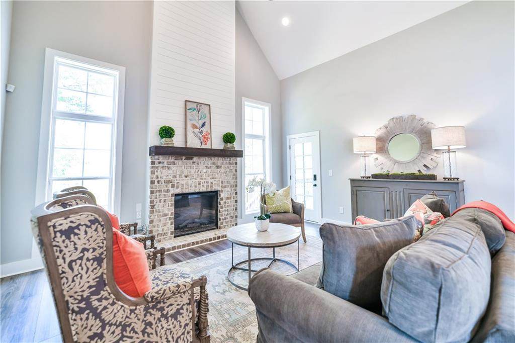 1512 Dartmouth Drive - Photo 1
