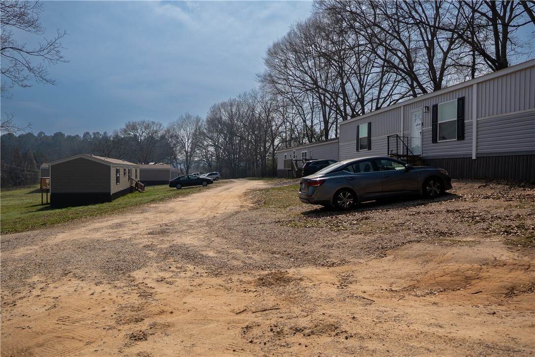 https://bt-photos.global.ssl.fastly.net/leecounty/orig_boomver_5_171484-2.jpg