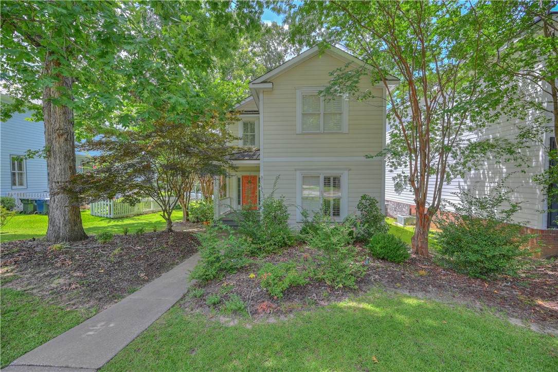 125 Charleston Place - Photo 1