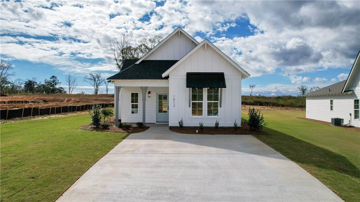 1012 Crossing Court - Photo 1