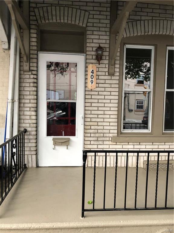409 4th Street - Photo 1