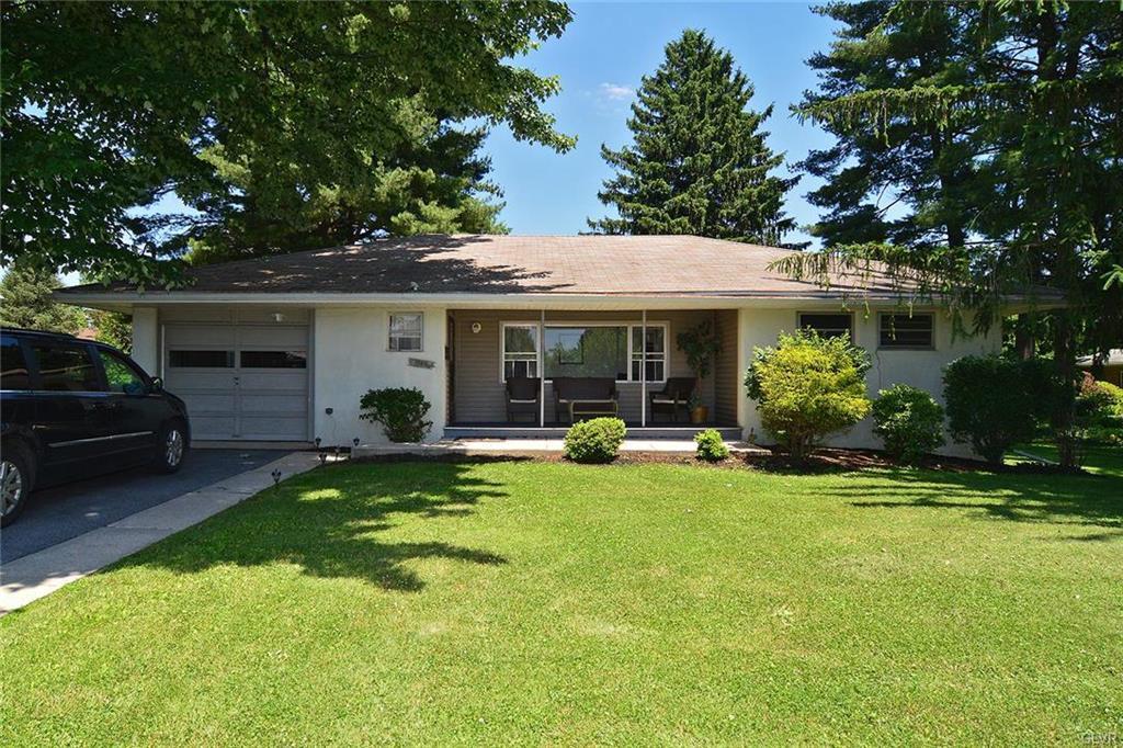 1725 Chapel Avenue - Photo 1