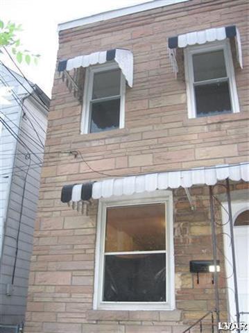 622 Silk Street - Photo 1