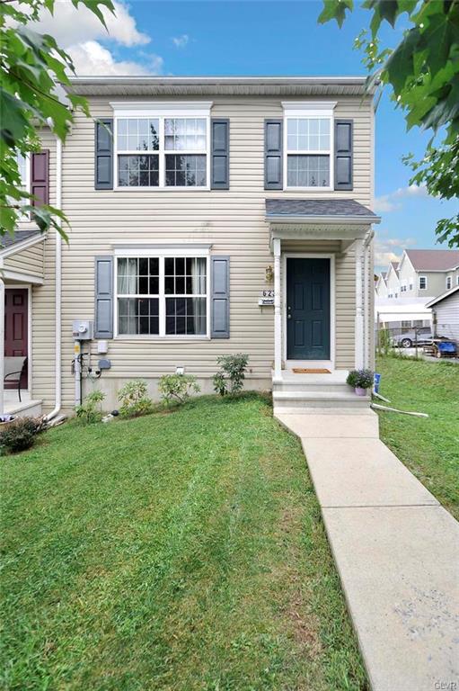 623 Aaron Street - Photo 1