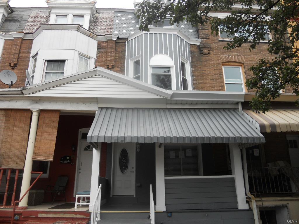 817 7th Street - Photo 1