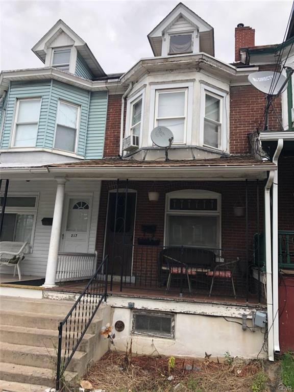 219 Carlisle Street - Photo 1