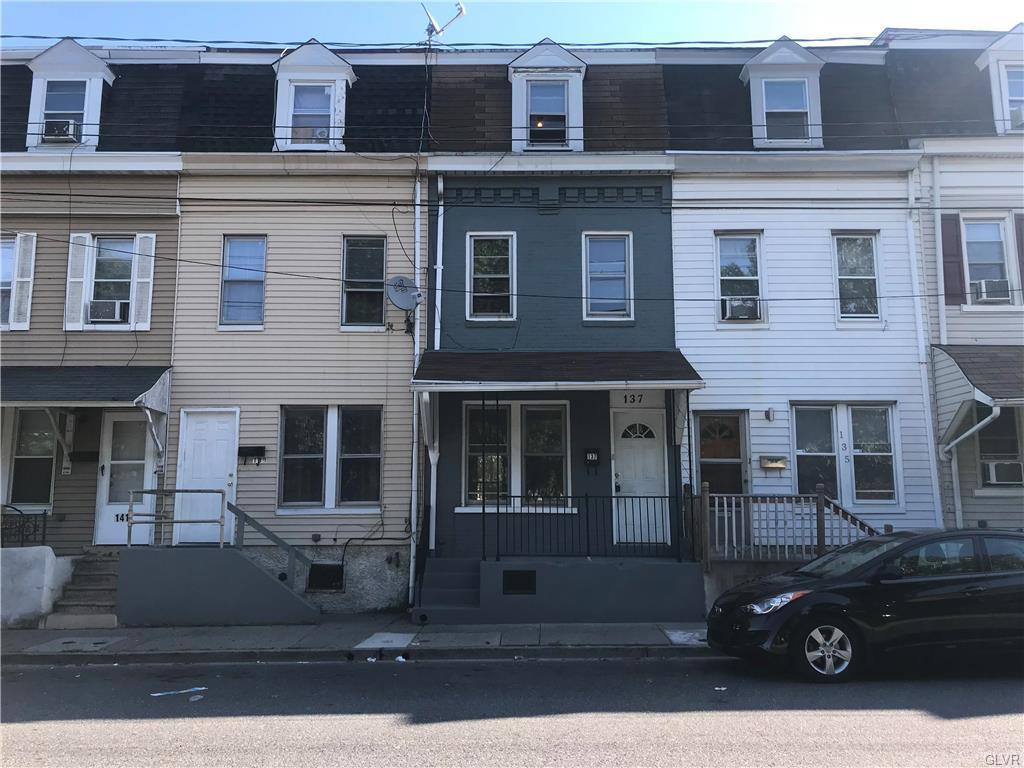 137 3rd Street - Photo 1