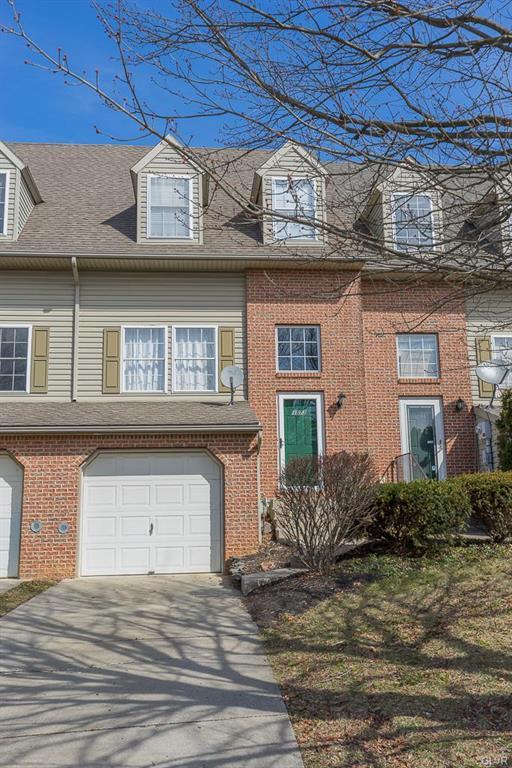 1573 Pinewind Drive - Photo 1