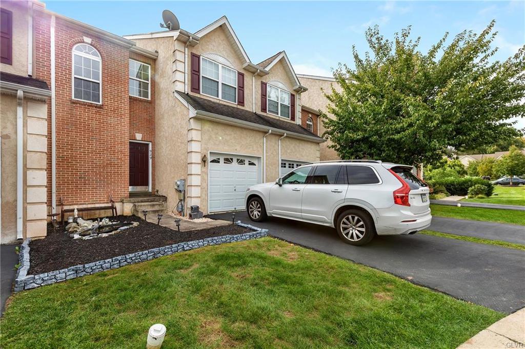 929 Schwendt Lane - Photo 1