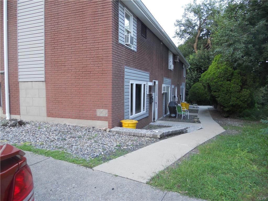 105 7th Street - Photo 1