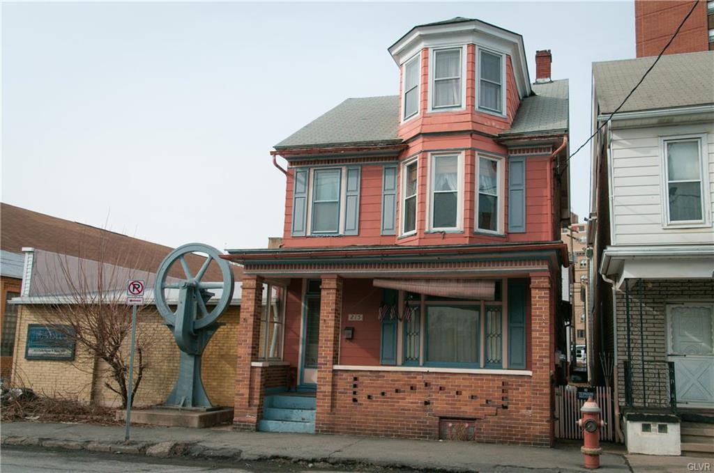 215 Cedar - Photo 1