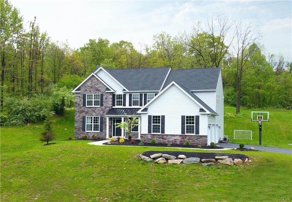 2828 Macarro Way - Photo 1
