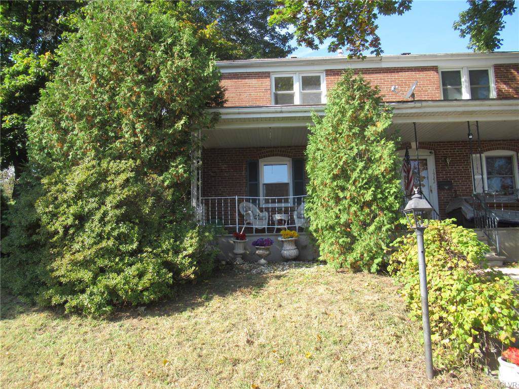 1924 Virginia Street - Photo 1