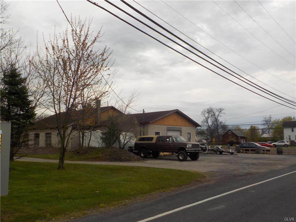 1004 Old Bethlehem Pike - Photo 1