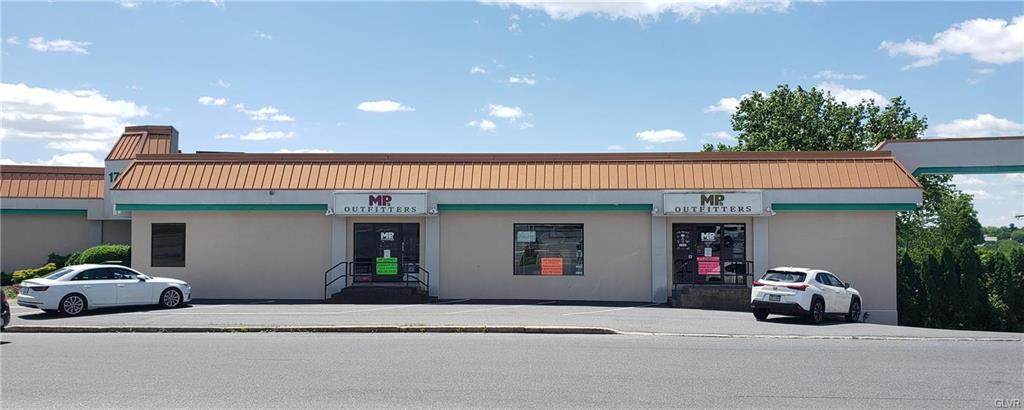 1710 Macarthur Road - Photo 1