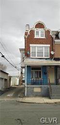 641 Howard Street - Photo 1