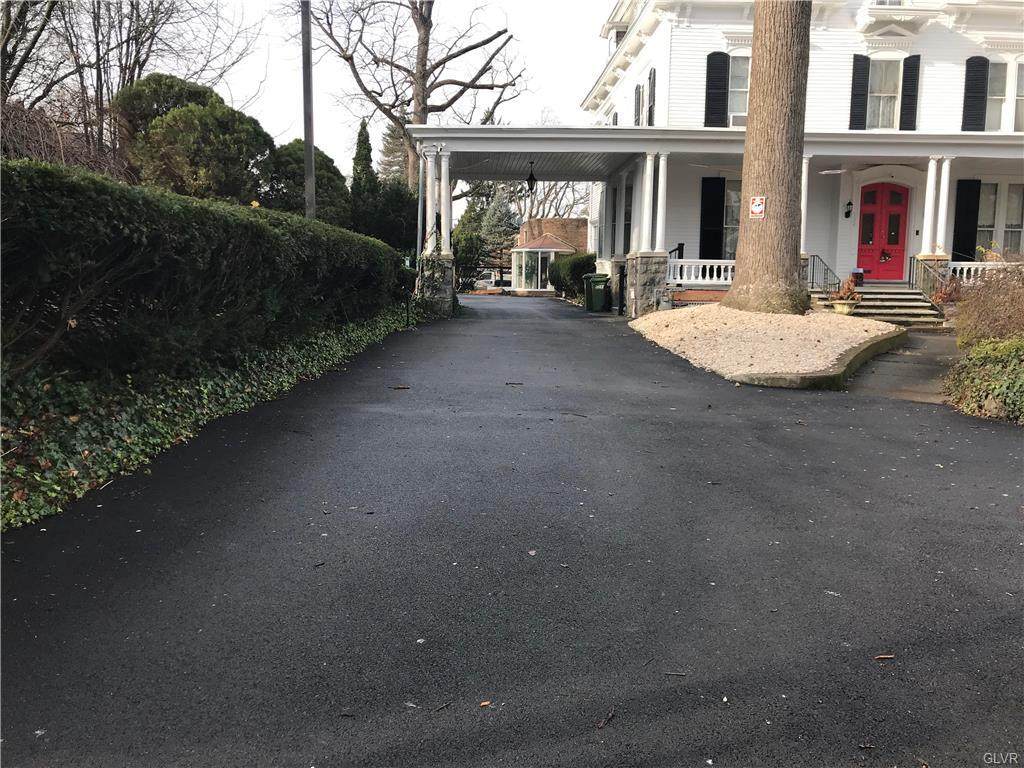 124 14th Street - Photo 1
