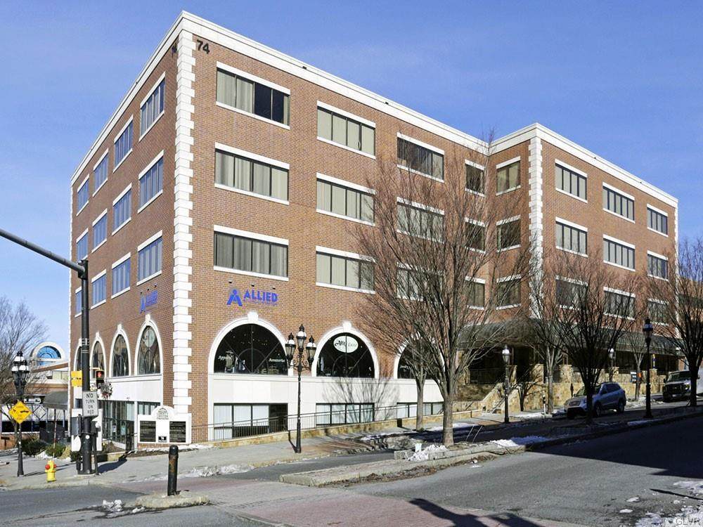 74 Broad - Photo 1
