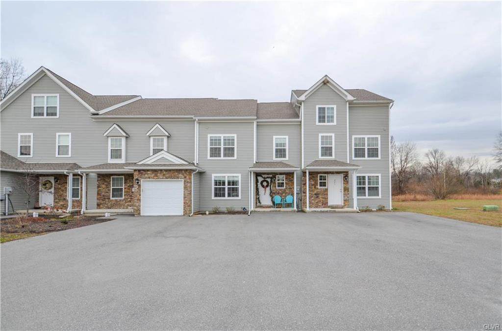 219 Norma Lane - Photo 1
