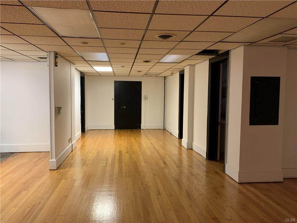 215 9th Street - Photo 1