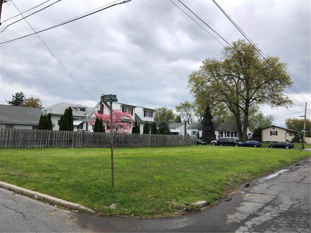 802 Quincy Street - Photo 1