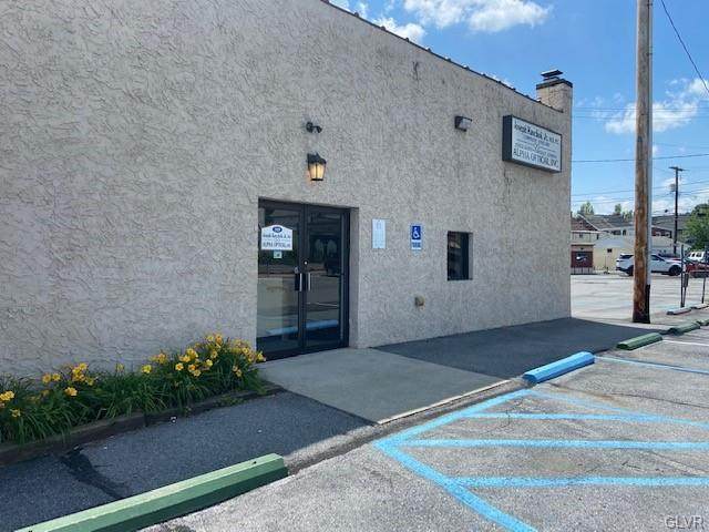 327 Main - Photo 1