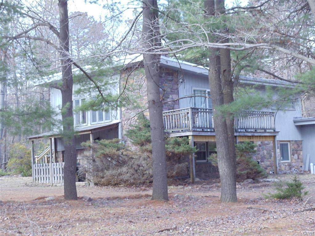 158 Pineknoll Drive - Photo 1