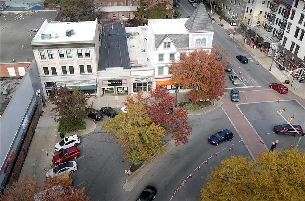 48 Centre Square - Photo 1