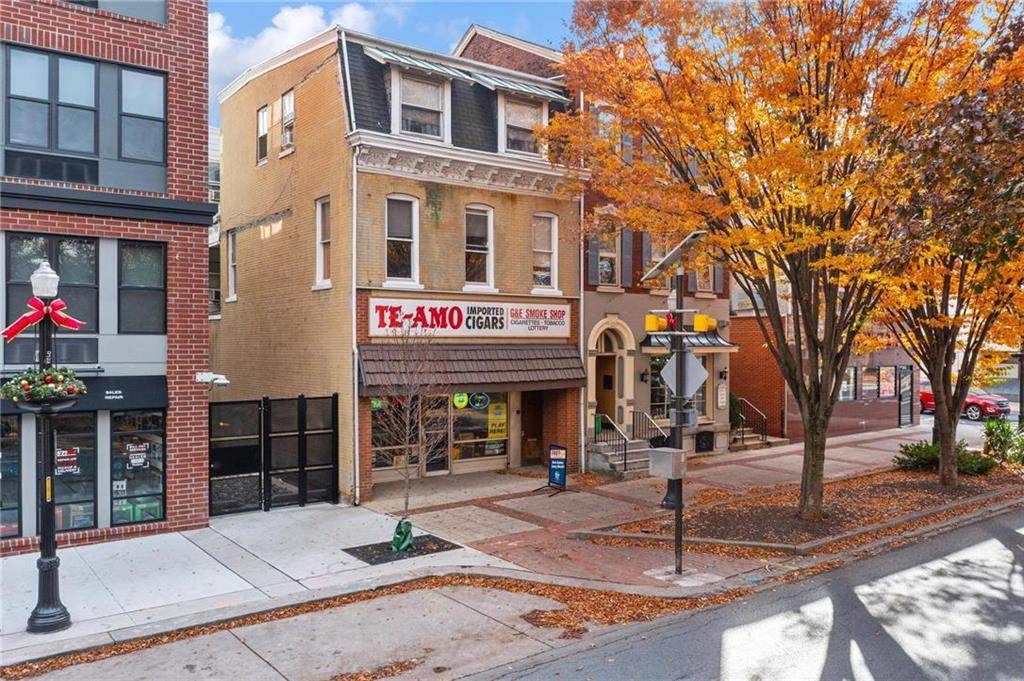 960 Hamilton Street - Photo 1