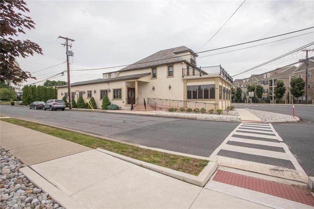 3833 Freemansburg Avenue - Photo 1