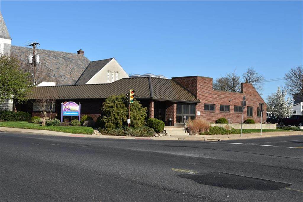 401 Broad Street - Photo 1