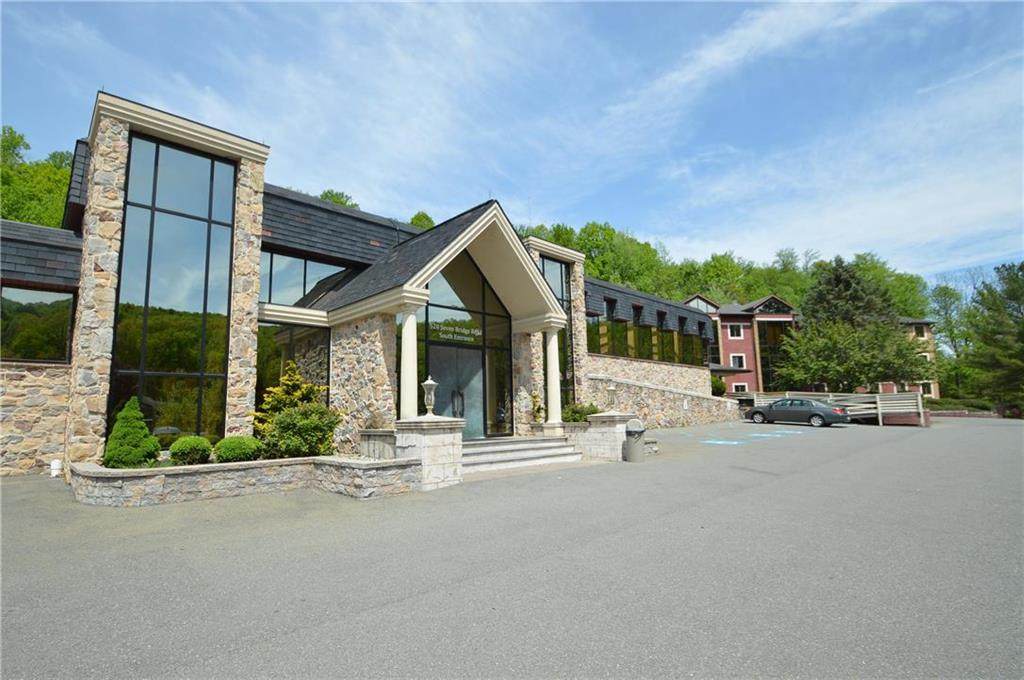 528 Seven Bridge Road - Photo 1