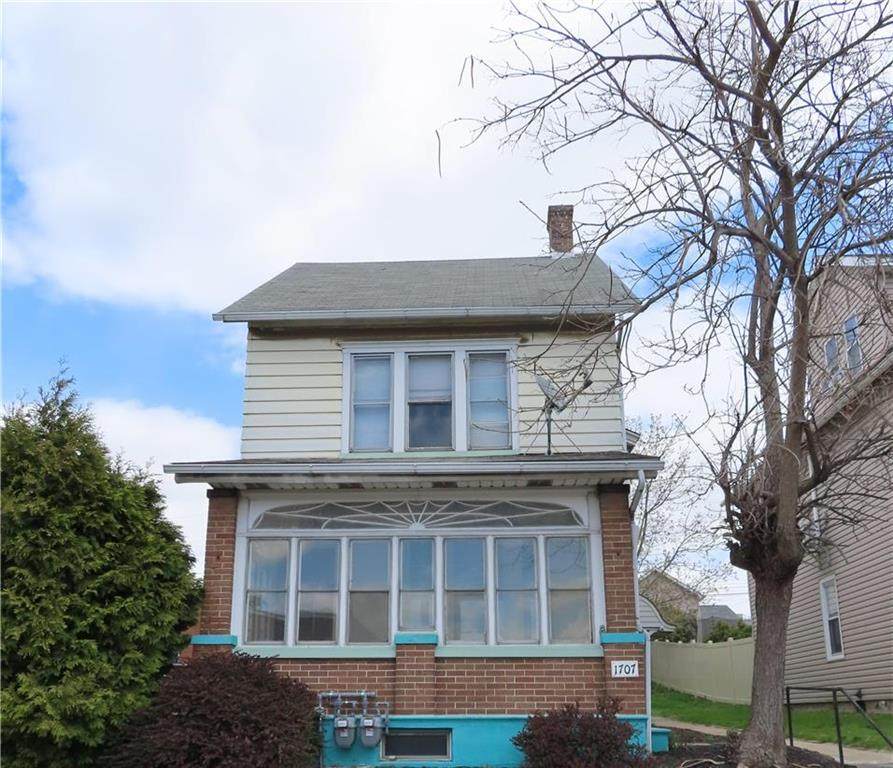 1707 Main Street - Photo 1