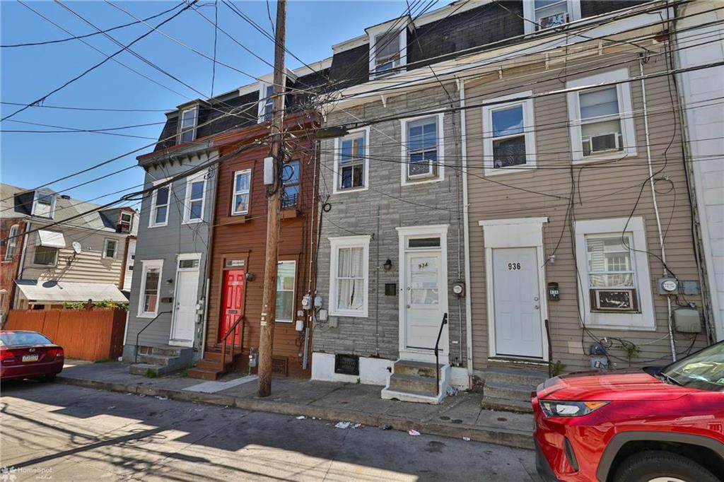 934 Pine Street - Photo 1
