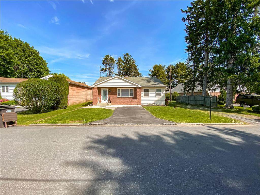 1813 Custer Street - Photo 1