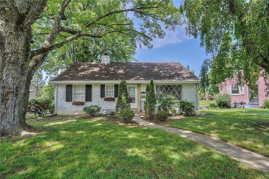 2635 Reading Road - Photo 1