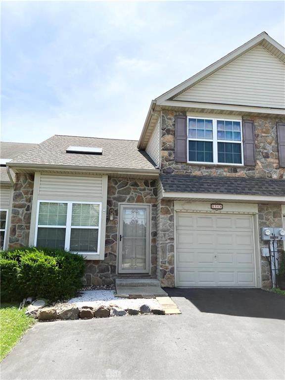 5568 Stonecroft Lane - Photo 1