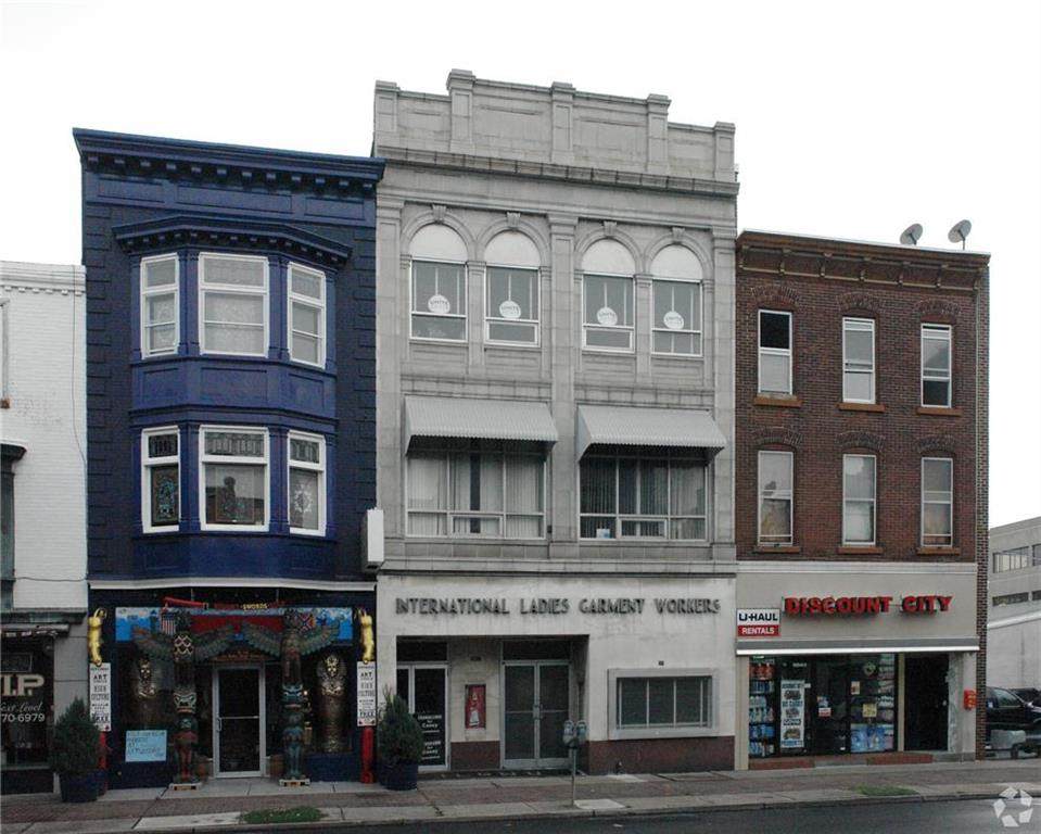1017 Hamilton Street - Photo 1