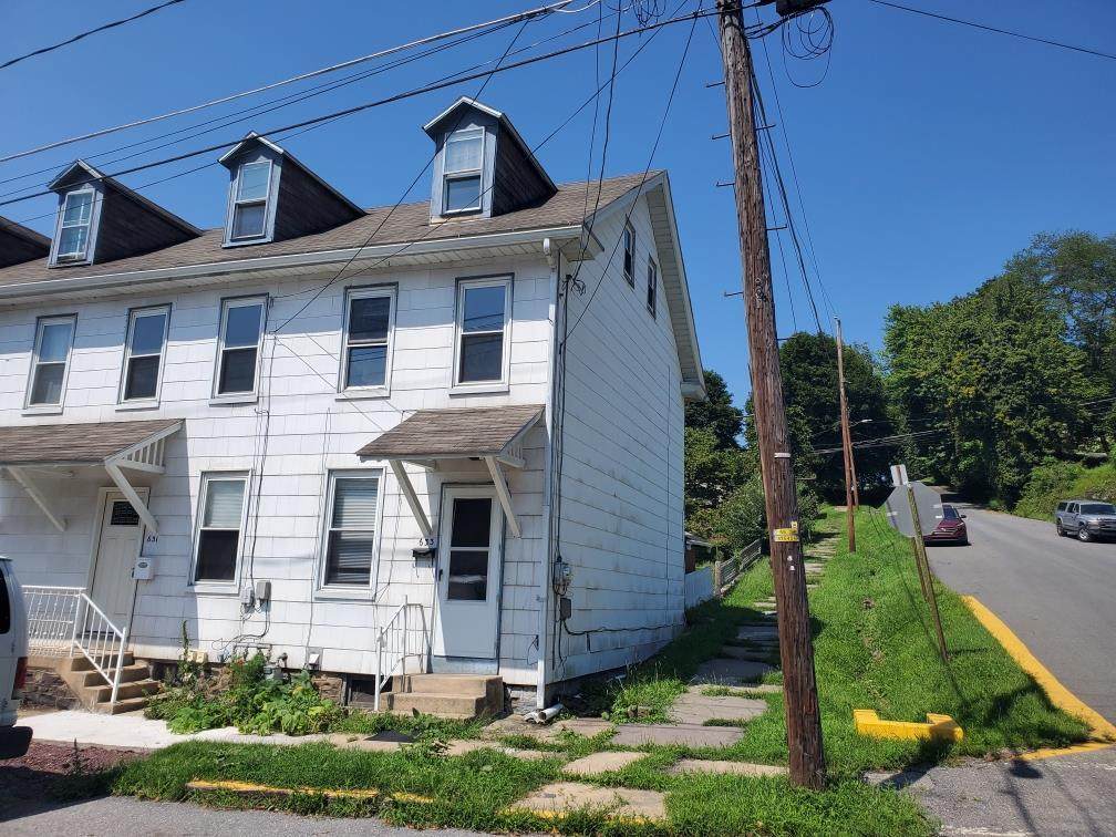 633 South Street - Photo 1
