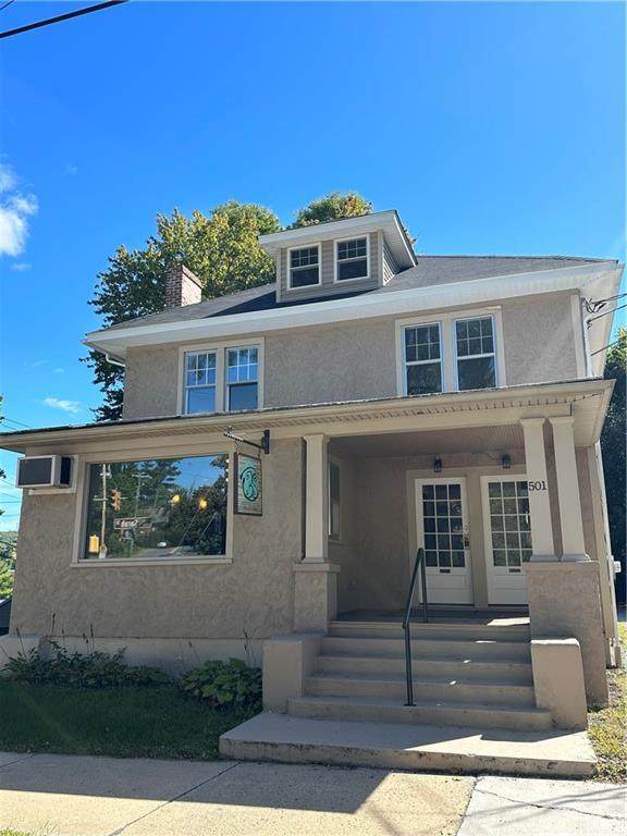 501 Sarah St - Photo 1